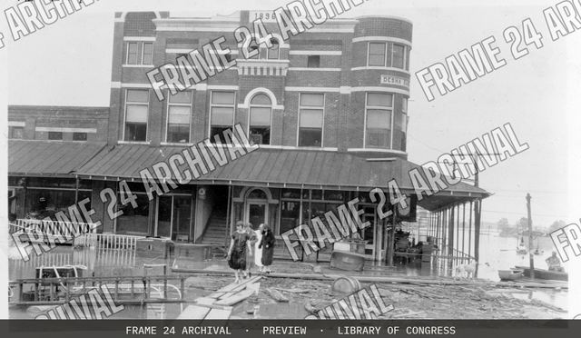 Arkansas City, Ark., street scene, vintage black and white photograph