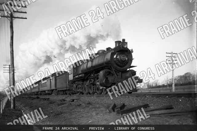 Pennsylvania Railroad : Locomotive PRR 2125, vintage black and white photograph