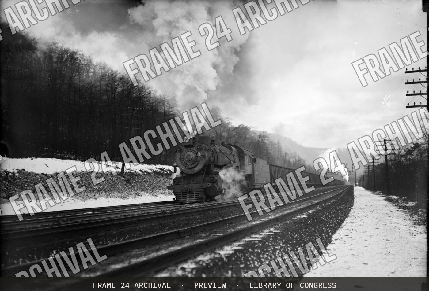 Pennsylvania Railroad : Locomotive PRR 3508 (1914), restored vintage black and white photograph