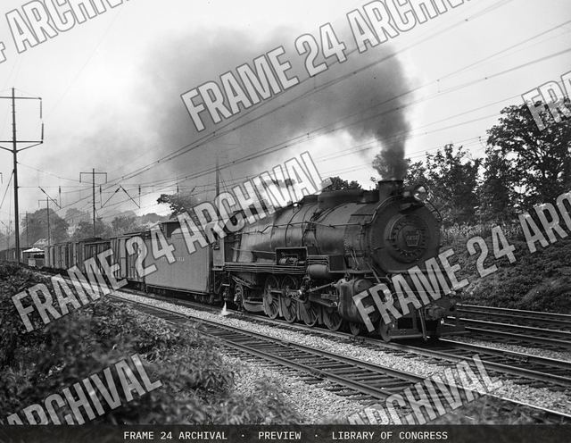 Pennsylvania Railroad : Locomotive PRR 6757, vintage black and white photograph